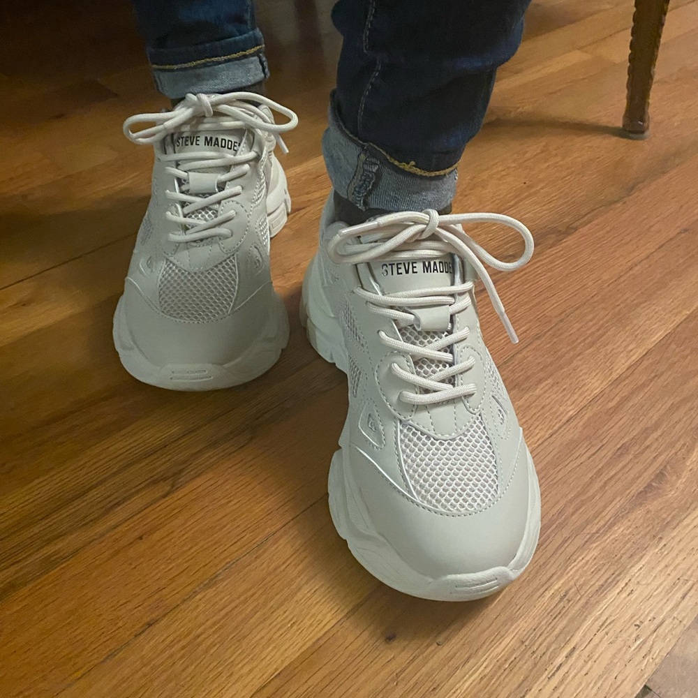 Steve Madden Sneakers